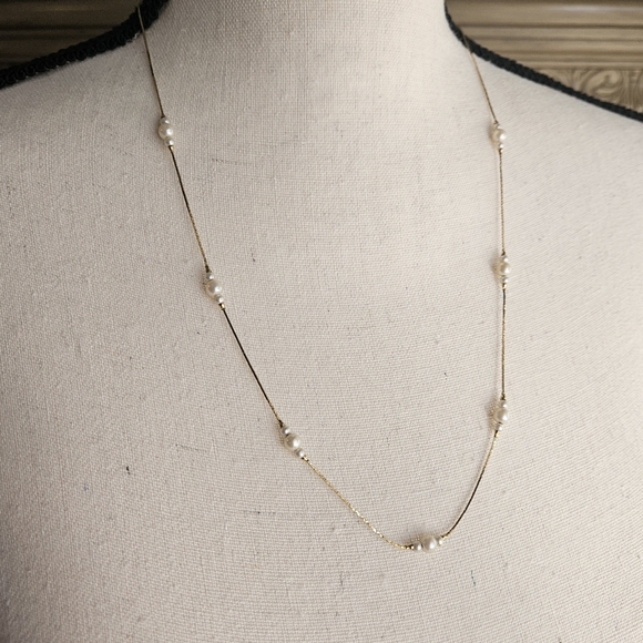 Avon Jewelry - ❌️ 2/$15 Avon Necklace Faux Pearl Thin Gold-tone Chain EUC 24-inch Long